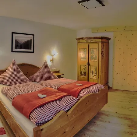 Gastehaus Alpengruss Guest house